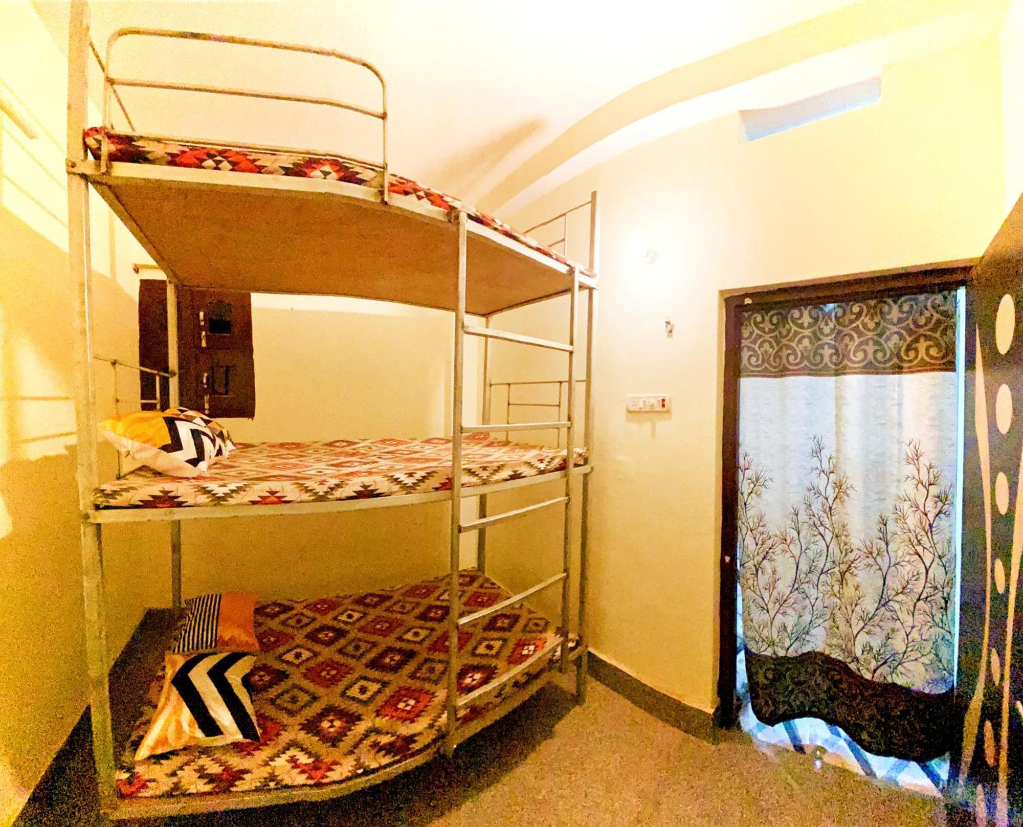 Nikunj Dorme Hostel Rajgir Exterior photo